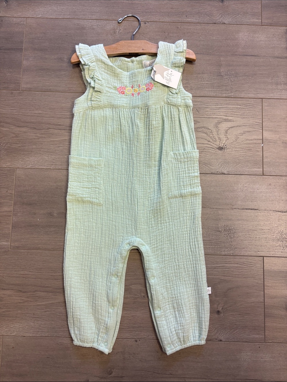 NWT Albetta Girls' Green gauzy Muslin Romper